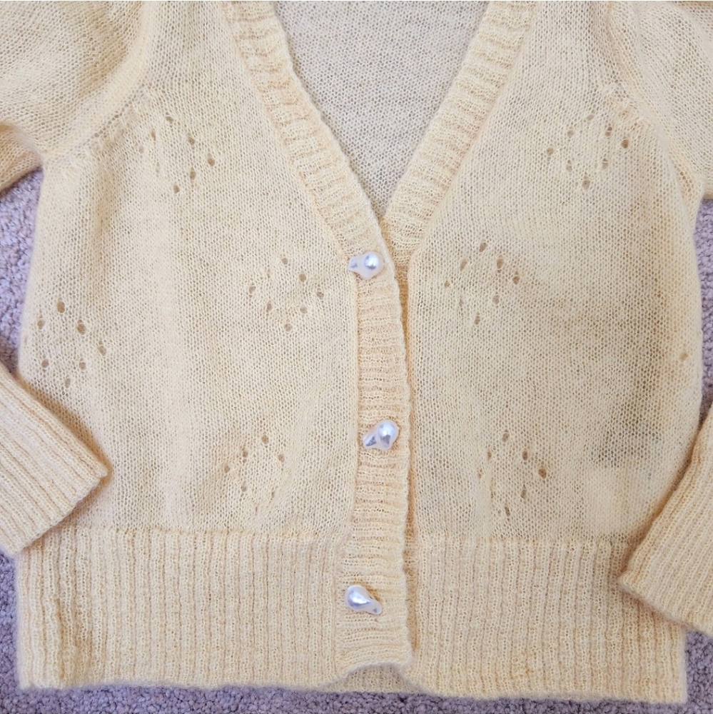 SYLPHIDE Pearl Design Button Sweater Cardigan Size S - Picture 3 of 5